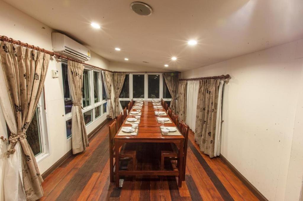 Varee Valley Resort And Restaurant Κον Καέν Εξωτερικό φωτογραφία