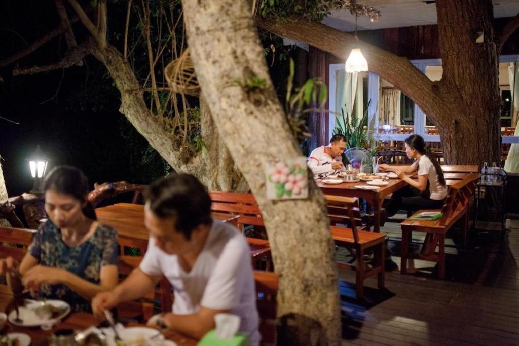 Varee Valley Resort And Restaurant Κον Καέν Εξωτερικό φωτογραφία
